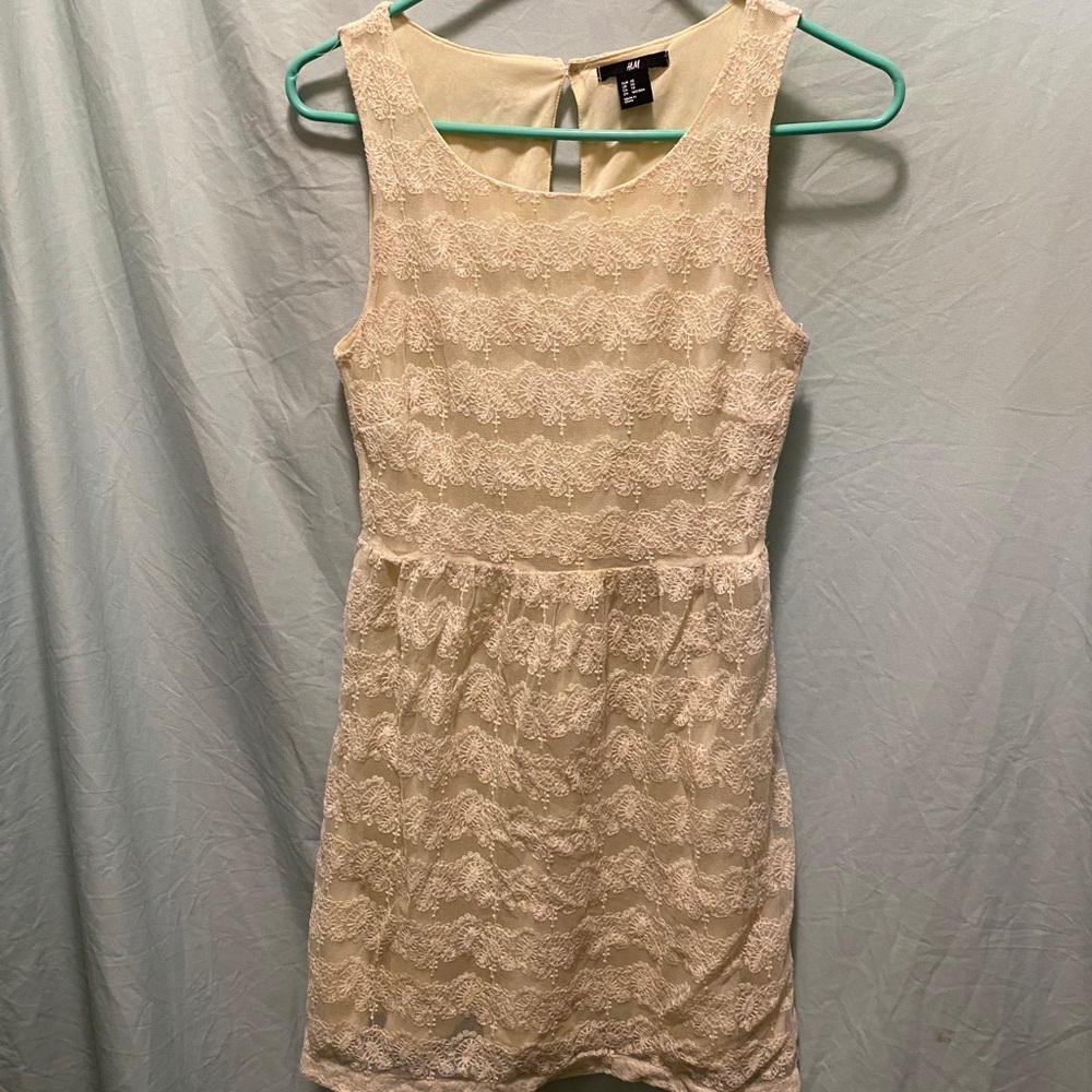 EUC lace dress cream colored XS